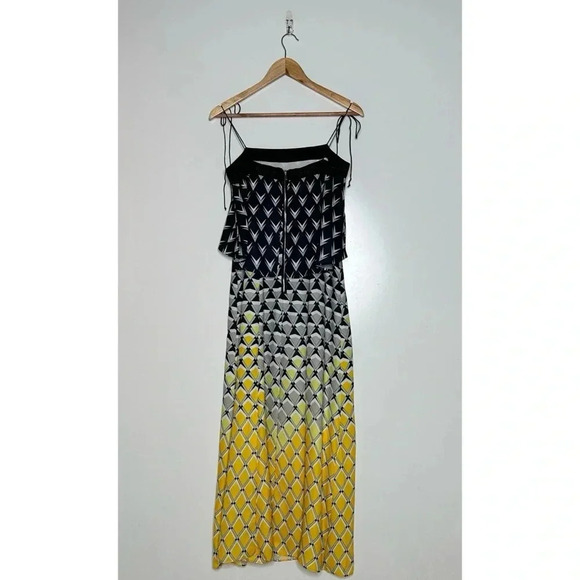 CAARA Frenta Ombré’ Geo Popover Midi Dress Size Large - Picture 7 of 10